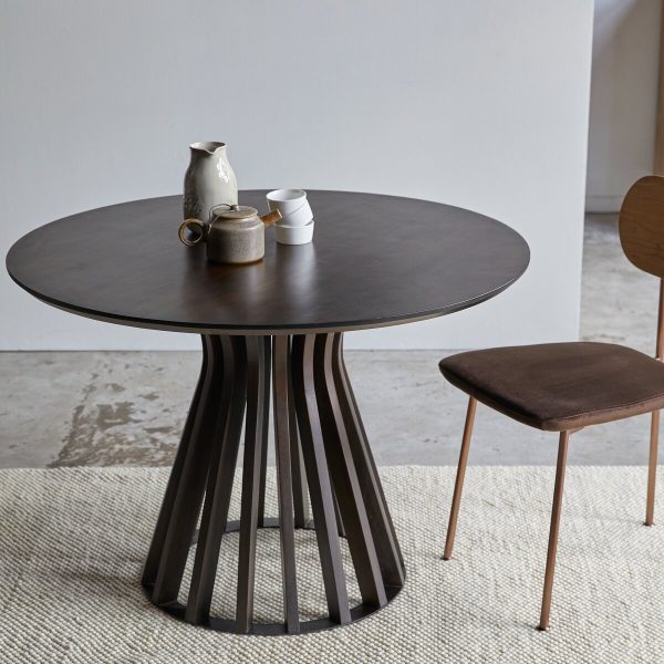 Suryavanshi Round Dining Table – Mango Wood Top, Iron Base – 4-Seater (Round, W110 D110 H76 cm)