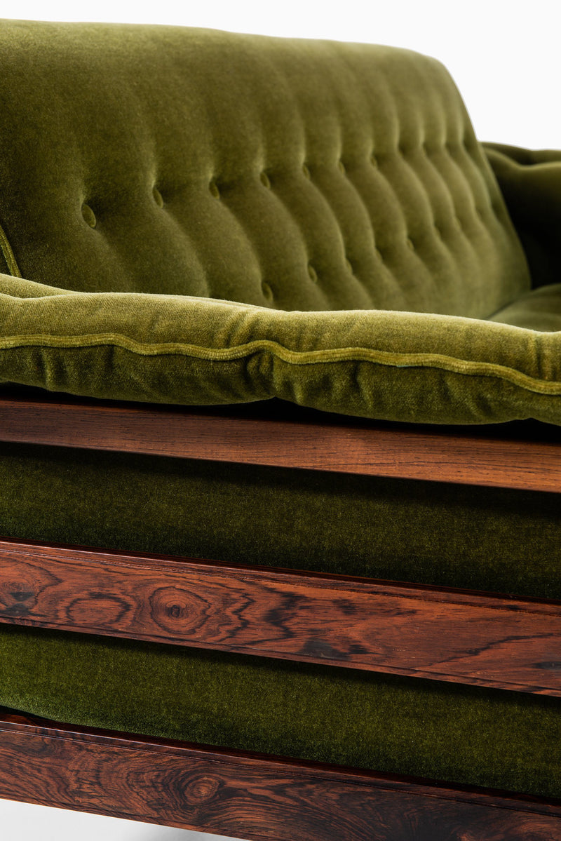 Suryavanshi Cozy Casa Mid-Century Modern Olive Green Velvet Sofa with Wooden Solid Wood Frame