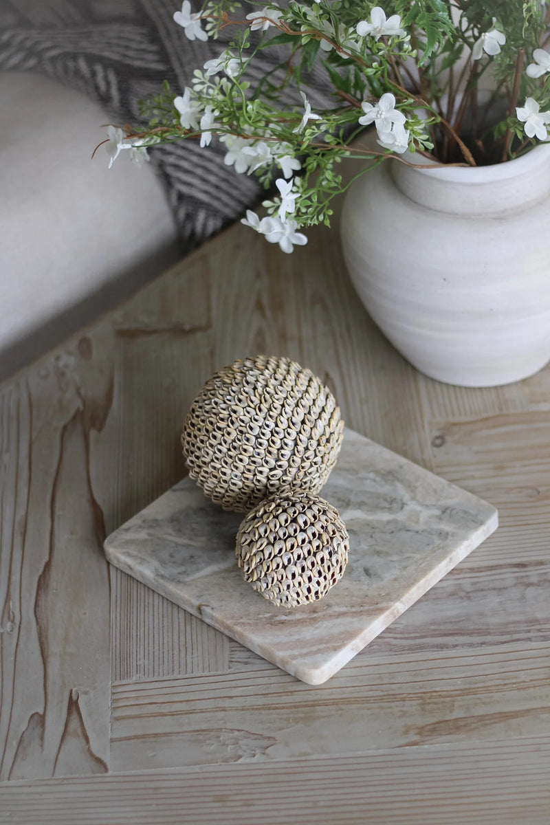Suryavanshi Marble Trivet Eclipse Whirl Dimensions  Length - 20cm  Height - 1.5cm  Width - 20cm